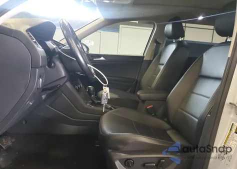 2019 Volkswagen Tiguan Se из США, поврежденный, VIN 3VV2B7AX8KM054946